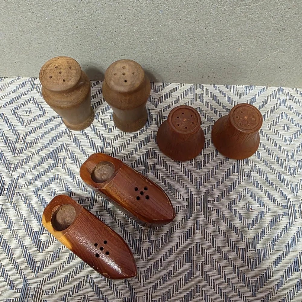 Vtg Wood Salt & Pepper Shaker Sets #99
